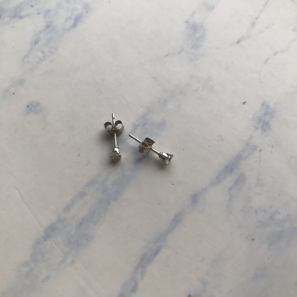 Gorgeous crystal sterling silver earrings - Picture 3 of 3